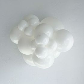 24 inch TUFTEX Standard White Latex Balloons - 25 count